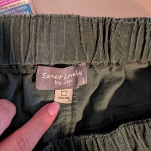 Sweet Lovely by Jen Women's Green Pants